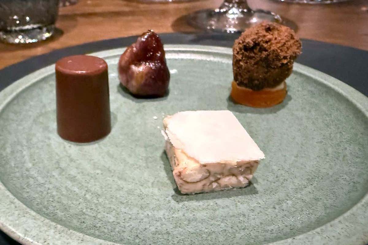 Granbaita Gourmet, il ristorante che cucina davvero: Marc Bernardi riporta il fuoco in Val Gardena 